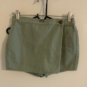 OshKosh, Cute Denim skort, perfect for fun! Size 12. NWT. Light Olive Green